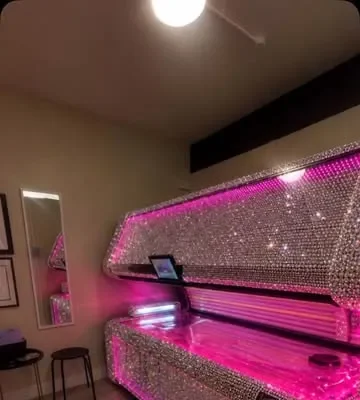 Sunbed room at After Glow